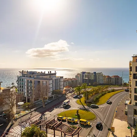 Two Bedroom With Balcony And Gorgeous View Over The Atlantic *