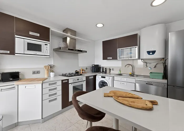 Two Bedroom With Balcony And Gorgeous View Over The Atlantic شقة فونشال