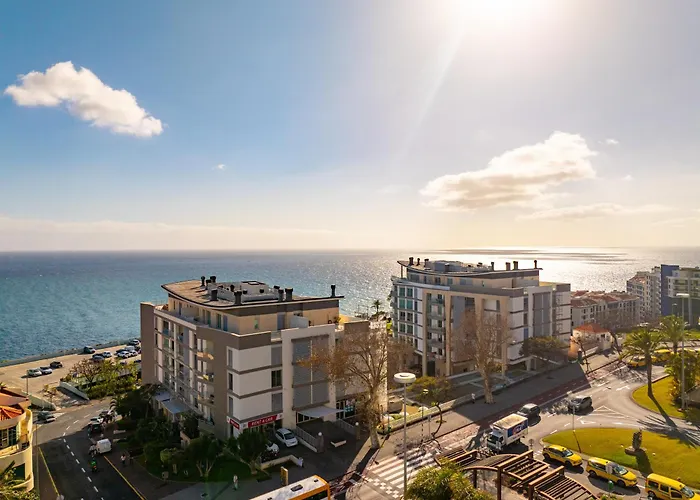 Two Bedroom With Balcony And Gorgeous View Over The Atlantic شقة