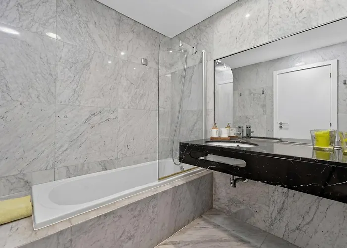 Two Bedroom With Balcony And Gorgeous View Over The Atlantic شقة فونشال