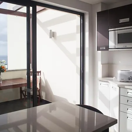 Apartmán Two Bedroom With Balcony And Gorgeous View Over The Atlantic