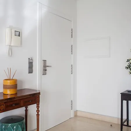 Two Bedroom With Balcony And Gorgeous View Over The Atlantic Apartmán *