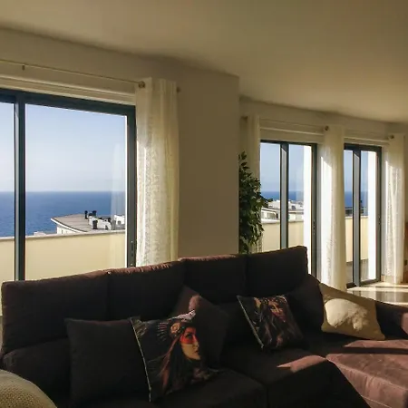 Apartmán Two Bedroom With Balcony And Gorgeous View Over The Atlantic *