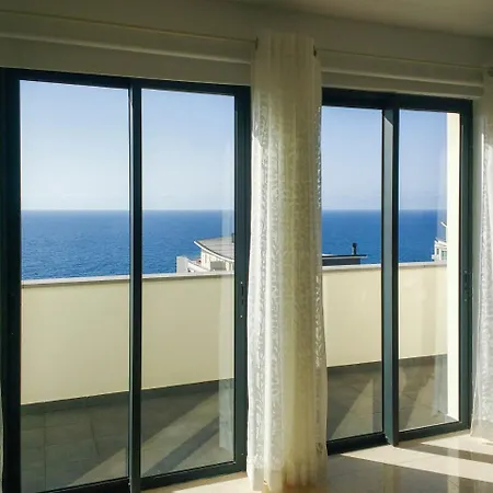 Apartmán Two Bedroom With Balcony And Gorgeous View Over The Atlantic Funchal (Madeira)