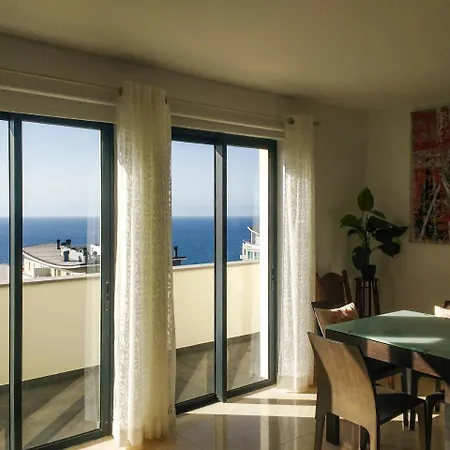 Two Bedroom With Balcony And Gorgeous View Over The Atlantic *