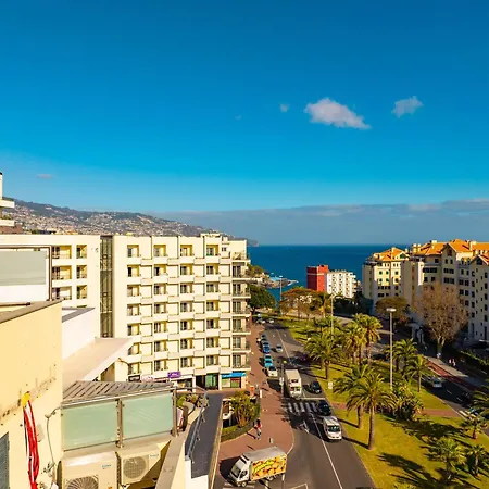 Two Bedroom With Balcony And Gorgeous View Over The Atlantic *
