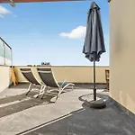 Two Bedroom With Balcony And Gorgeous View Over The Atlantic Apartman